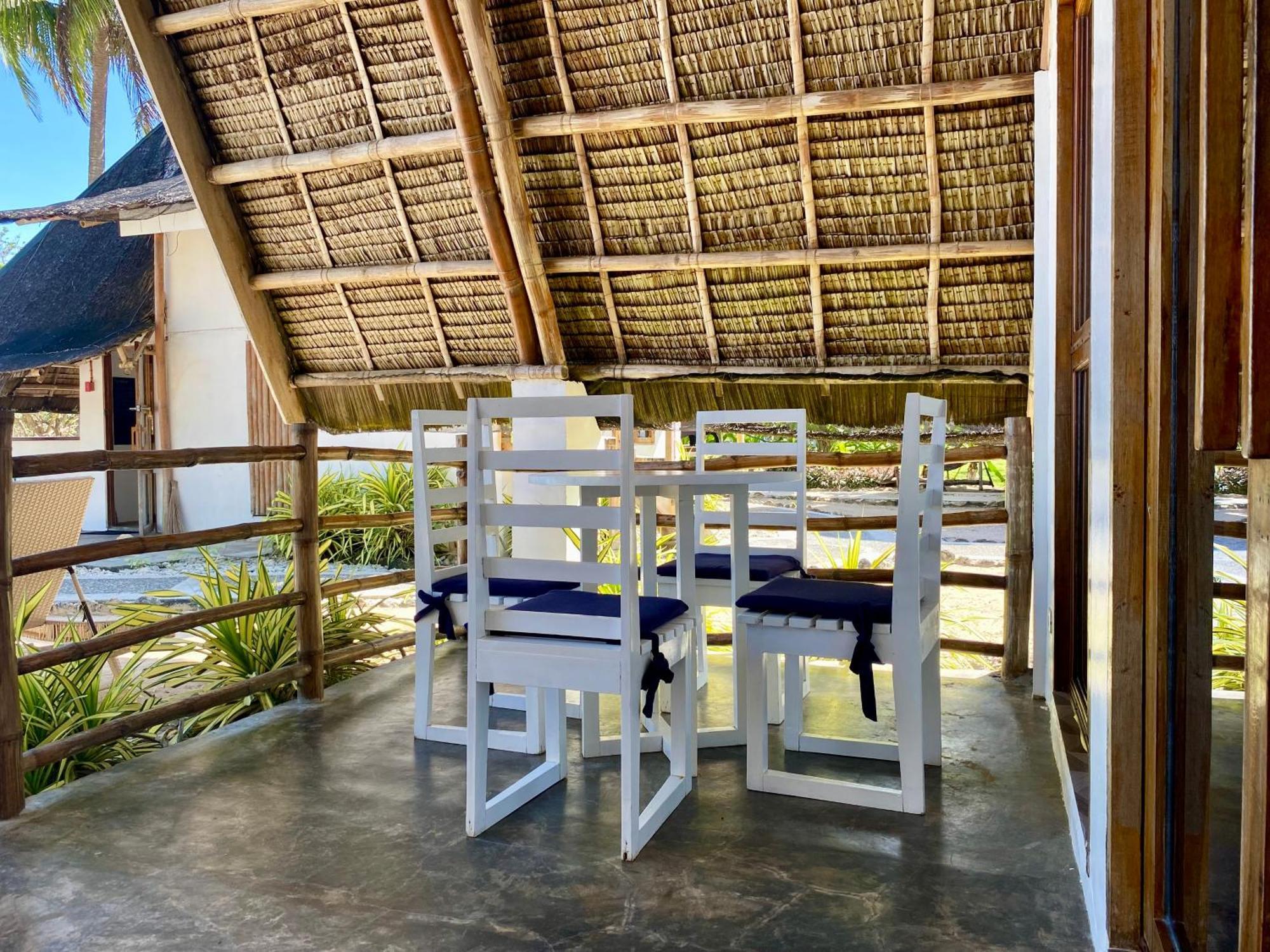 Surya Beach Resort Palawan Aborlan Bagian luar foto