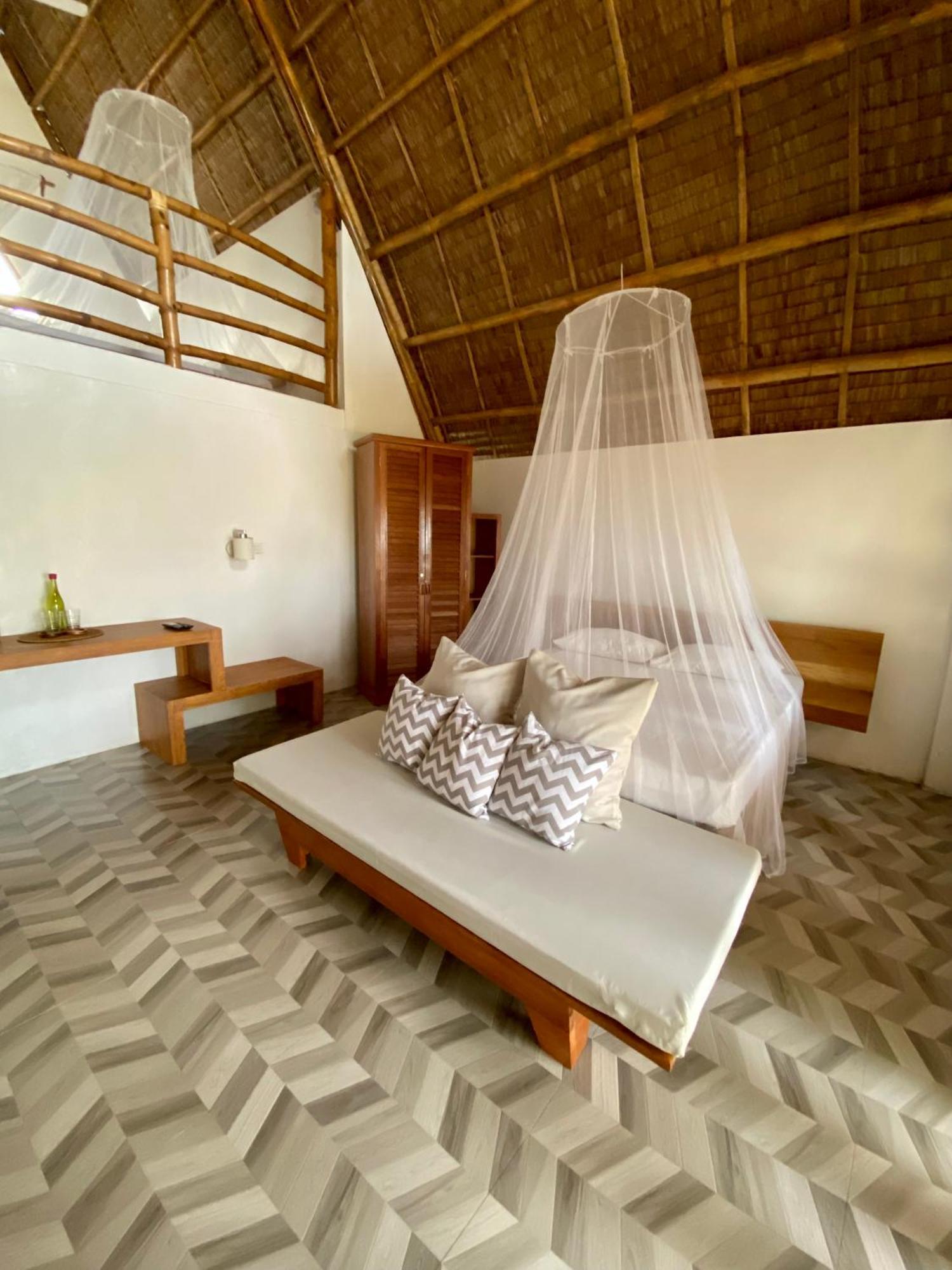 Surya Beach Resort Palawan Aborlan Bagian luar foto